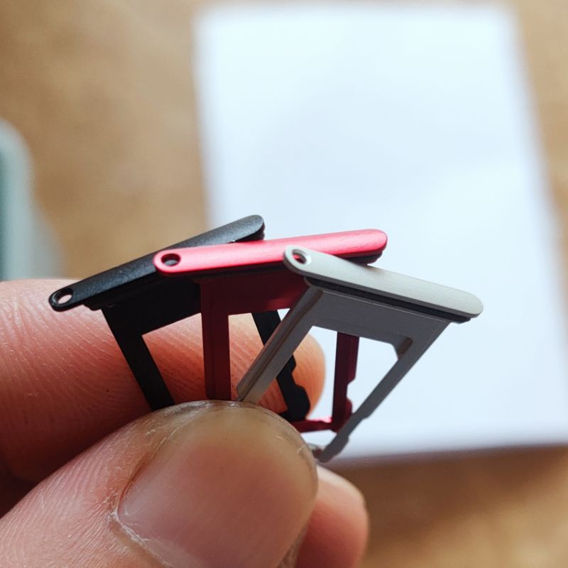 Khay sim iphone SE 2020