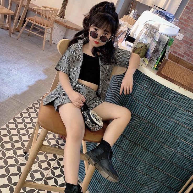 Bộ vest bé gái từ 1 tuổi - 12 tuổi, gồm 3 chi tiết quần sooc, áo 2 dây, áo khoác hè thu 2021