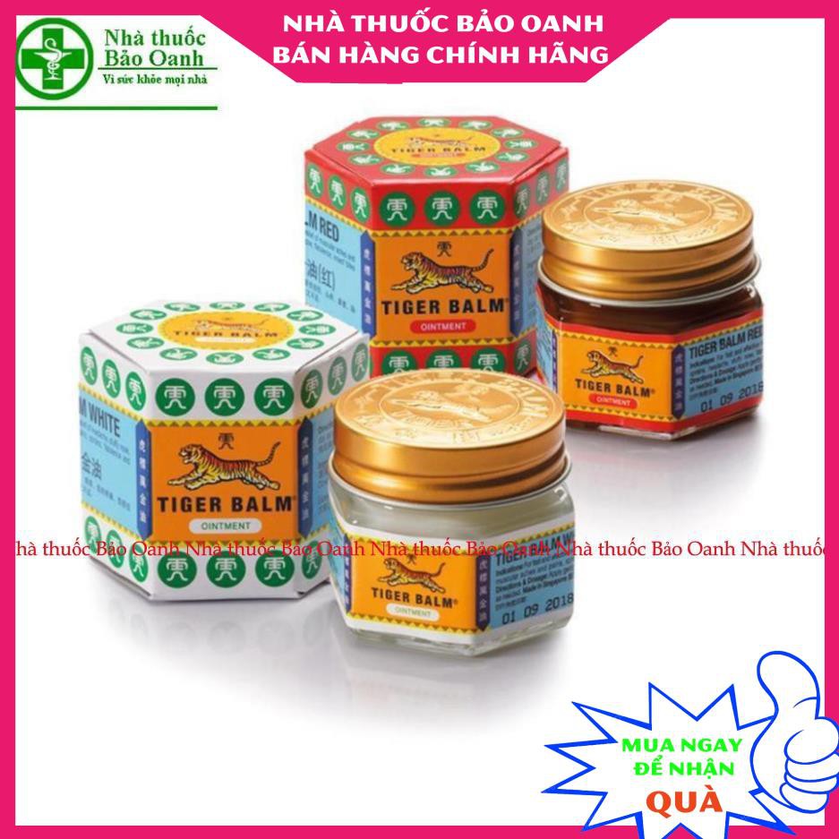 Dầu Cù Là Tiger Balm chính hãng của Thái hai màu trắng và đỏ giúp làm giảm mỏi cơ bắp và côn trùng cắn