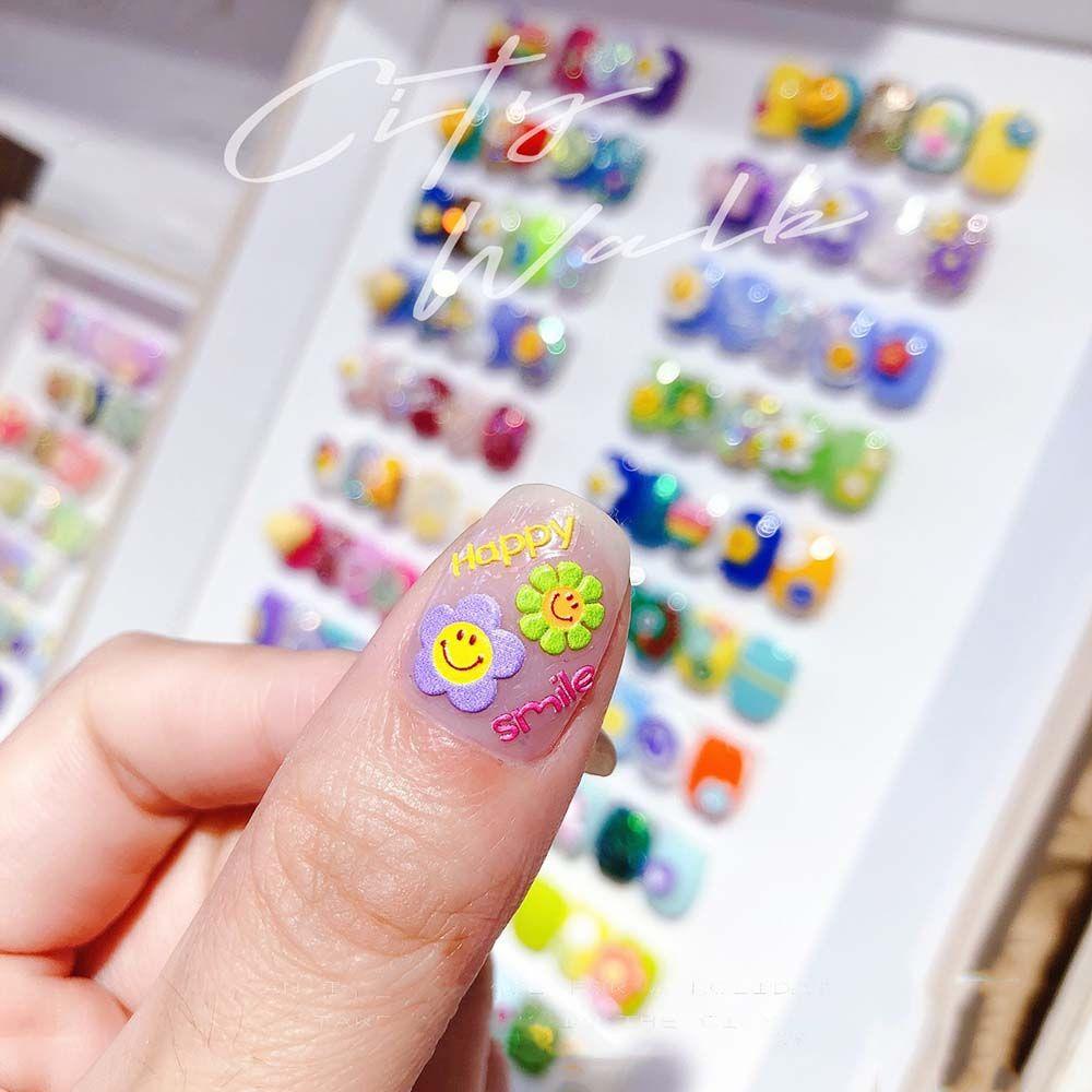 [Hàng mới về] Miếng dán trang trí móng tay họa tiết hoạt hình hoa hướng dương đáng yêu 5D