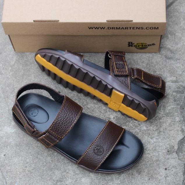 Giày sandal Dr.Martens Thailand da bò