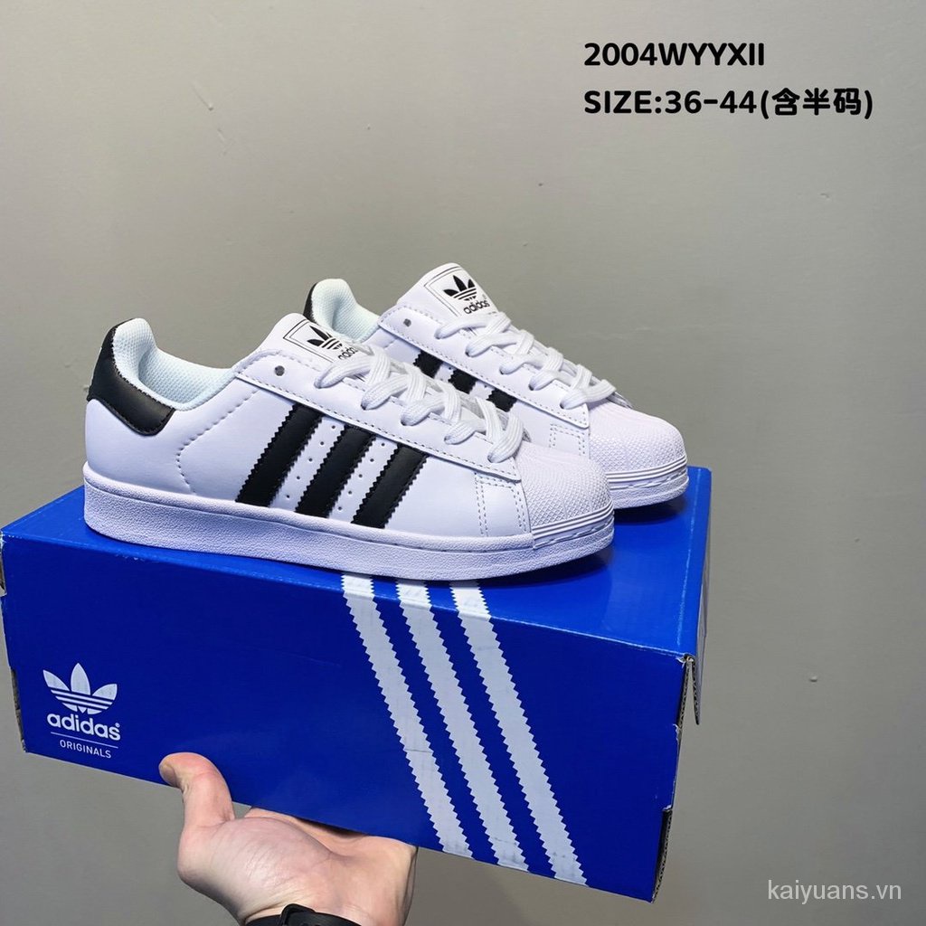 Giày Thể Thao Adidas Originals Superstar Đế Mềm Màu Xanh Dương Cổ Điển Dễ Phối Đồ