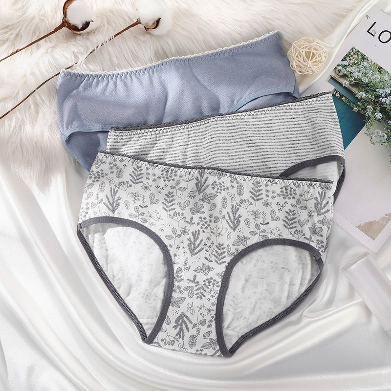 Quần lót Levao lưng vừa chất liệu cotton in họa tiết dễ thương cho nữ