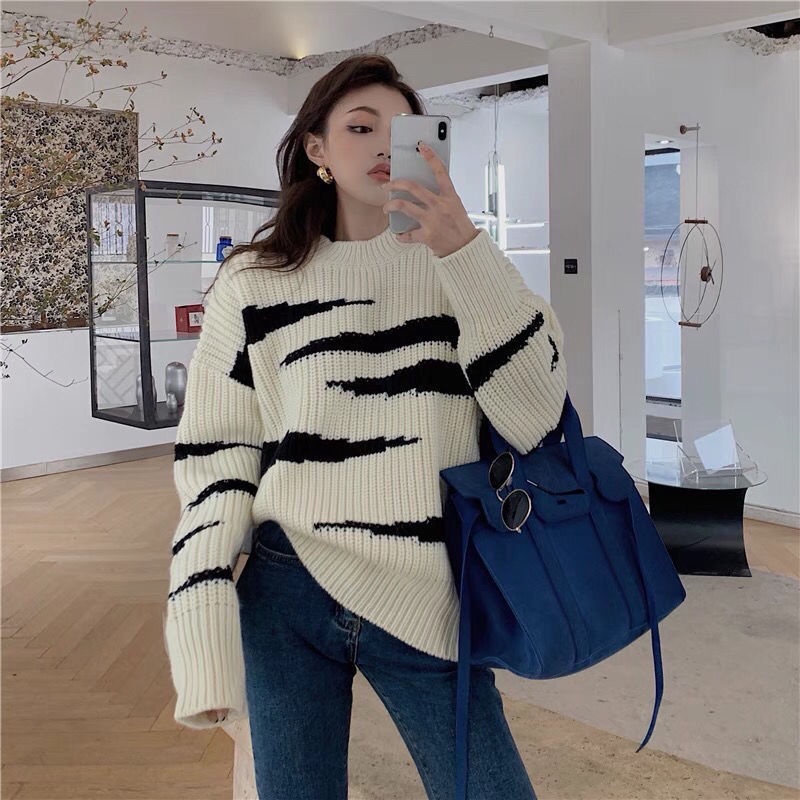 Áo vải len tay dài cổ tròn màu sắc tương phản phong cách Hàn Quốc