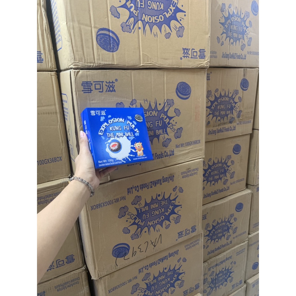 Bánh oreo socola nhân phủ dâu tây hộp 100gr