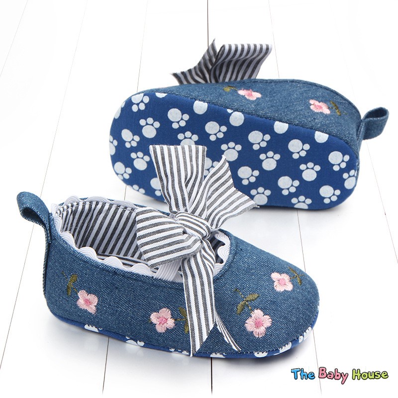 Giày Tập Đi Cho Bé  𝐅𝐑𝐄𝐄𝐒𝐇𝐈𝐏 Giày Búp Bê Thêu Hoa Xinh Xắn Cho Bé 0-18 tháng tuổi