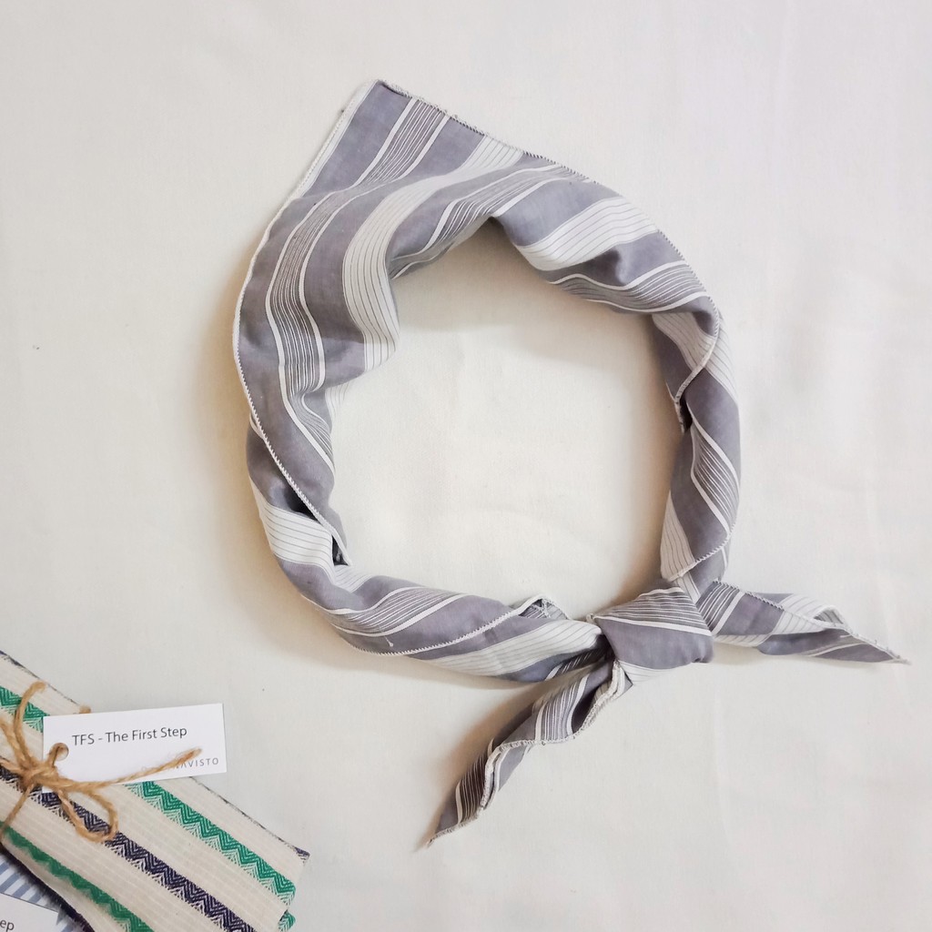Khăn đeo cổ Ascot Square, khăn bandana