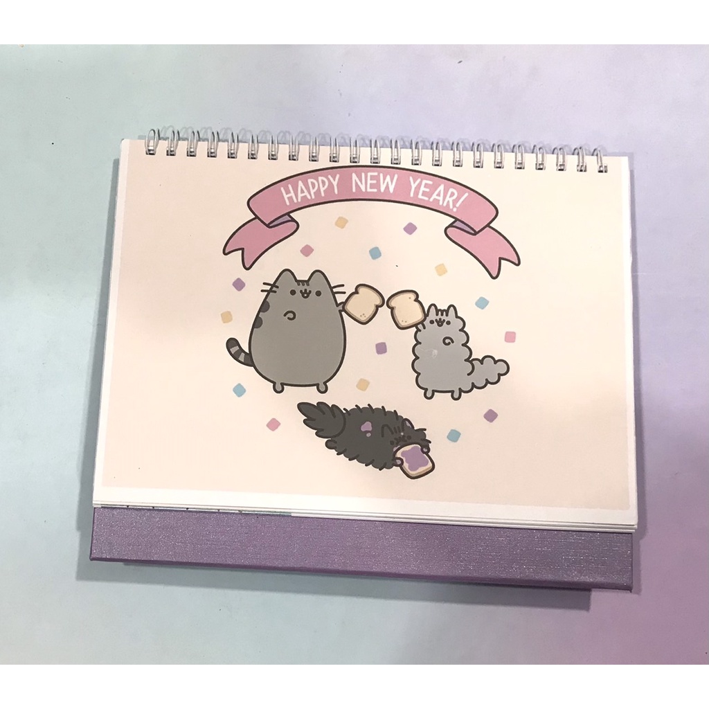 Lịch để bàn 2022 có lịch âm Pusheen ,LĐB16 lịch để bàn in hình dễ thương,kích cỡ lịch ( không tính gáy ) 14,8x21cm