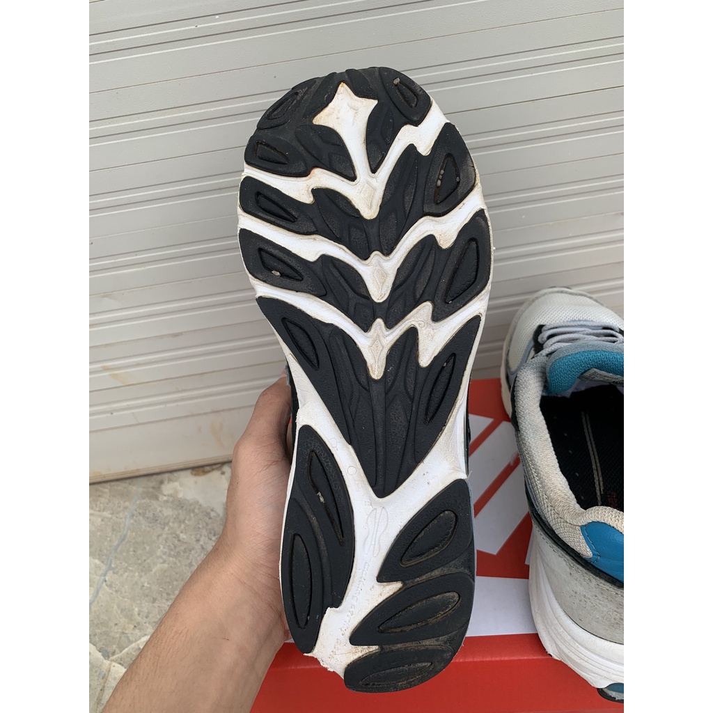 Giày thể thao New Balance