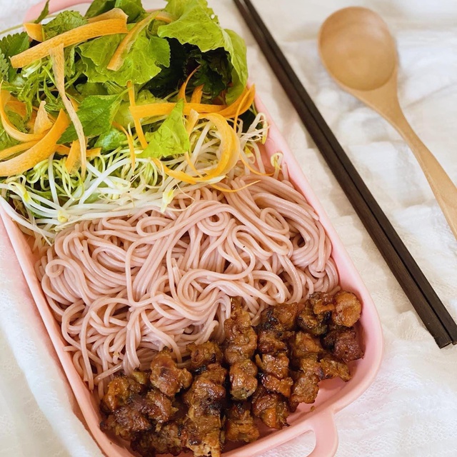 Phở/ Bún/ Hũ tiếu gạo lứt đỏ thực dưỡng Eatclean 500g | BigBuy360 - bigbuy360.vn