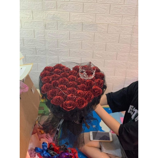 Hoa Sáp Nhũ Có Vương Miện. trái tim 32 bông