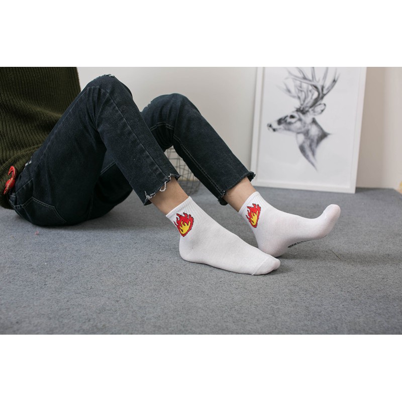 Vớ nam nữ Muzini tất cổ cao unisex in hình cực chất cá tính MT01