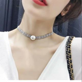 Chocker đá nhân tạo sang chảnh