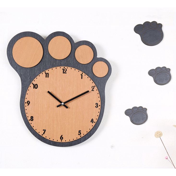 Bộ Đồng hồ treo tường bằng Gỗ - Gồm 1 Bàn Chân Lớn và 3 Bàn Chân nhỏ xinh xắn
