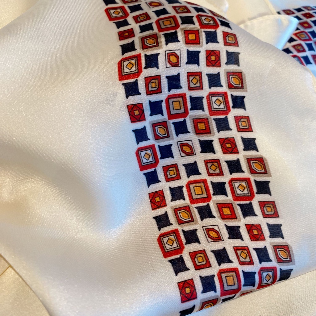 Khăn choàng cổ hình vuông thời trang cho nữ