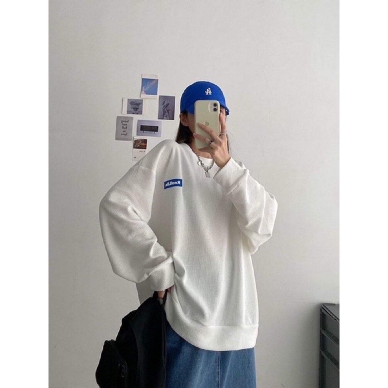 [QUÀ TẶNG 1 DÂY BUỘC TÓC] Áo Nỉ Sweeter Form Rộng Dài Tay Logo Ngực Cổ Tròn Trắng Xám | BigBuy360 - bigbuy360.vn