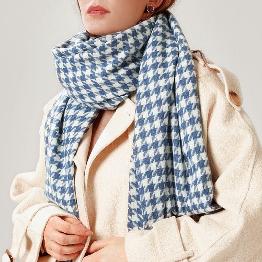 Khăn Choàng Cổ Dệt Kim Họa Tiết Kẻ Sọc Phối Tua Rua Thời Trang Cho Nữ