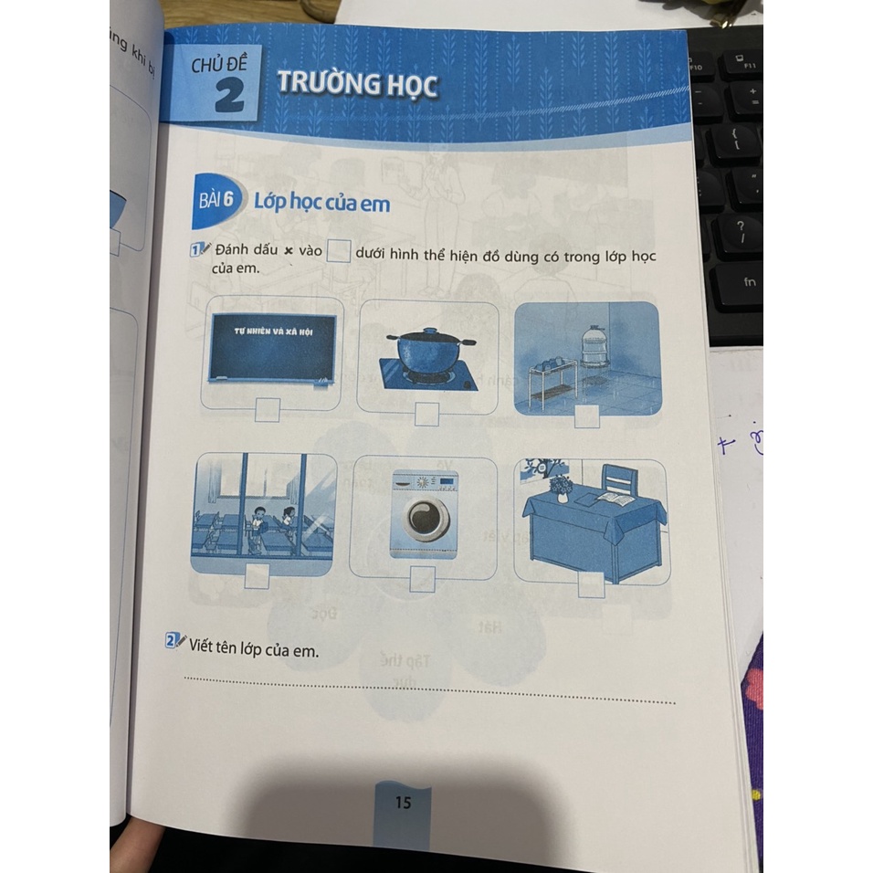 Sách - Vở bài tập tự nhiên và xã hội 1 ( kết nối tri thức )+ Bé tập tô màu phương tiện giao thông
