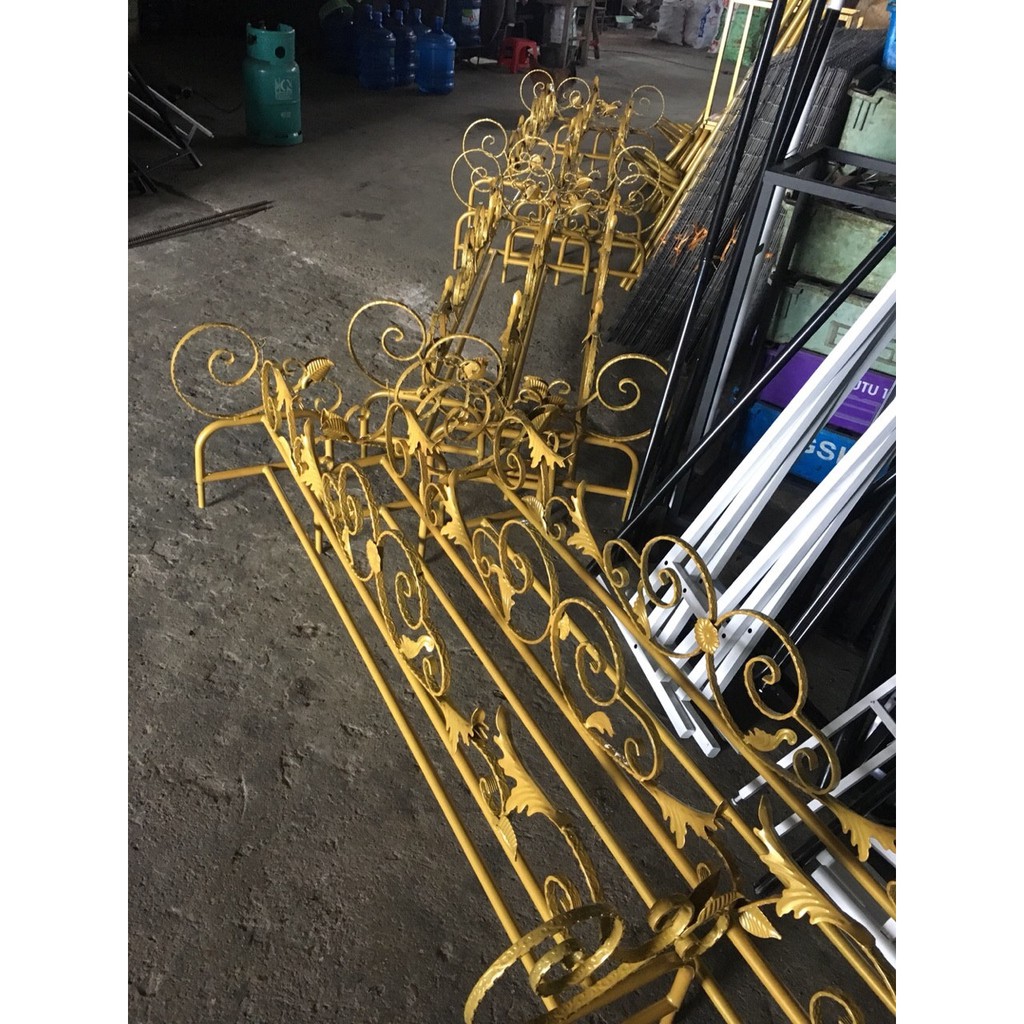Kệ treo váy cưới cao cấp giá hạt rẻ