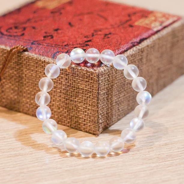 Vòng nữ phong thủy nhân tạo màu trắng size 8 ly V109-8 -SP 1