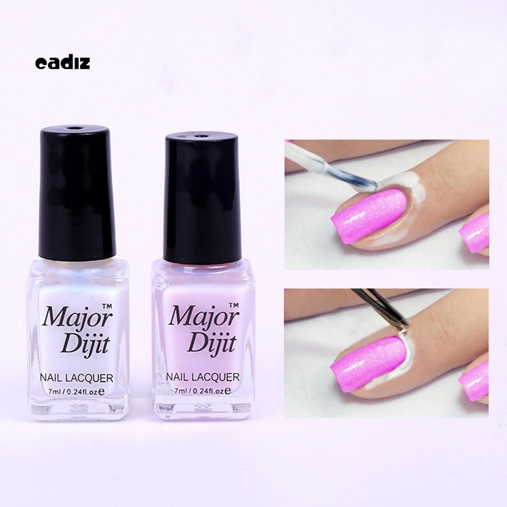 Sơn Lột Viền Móng Tay Tiện Dụng