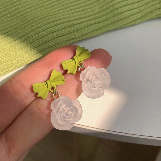 Khuyên tai kẹp không bấm lỗ chốt cố định K180 bằng hợp kim phủ màu hình bông hoa đính nơ dáng midi Leous Accessories