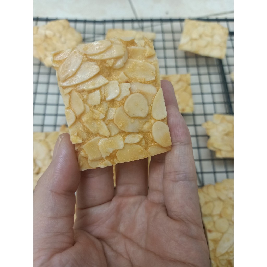 Bánh Ngói Hạnh Nhân Ăn Kiêng Keto Mai Hằng Handmade 500gr | BigBuy360 - bigbuy360.vn