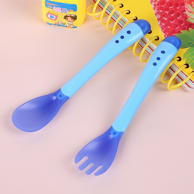 Thìa Silicon Báo Nóng,Muỗng Silicon Mềm Cho Bé Ăn Dặm Giúp Bé Ăn Ngoan