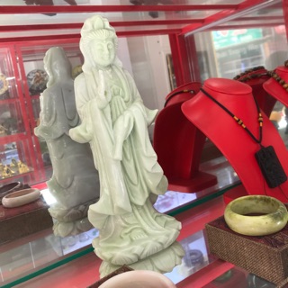 Phật quan âm dáng đứng