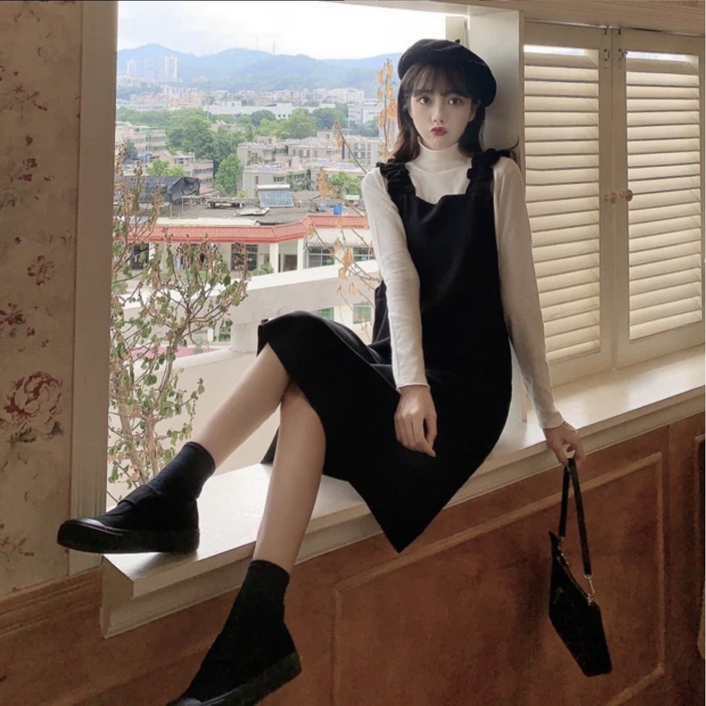 Set Yếm Nhung Và Áo Thun Body 🌺 Váy nhung nữ dáng suông kèm áo thun cổ lọ body style Korea SIÊU HOT 🌺 | BigBuy360 - bigbuy360.vn