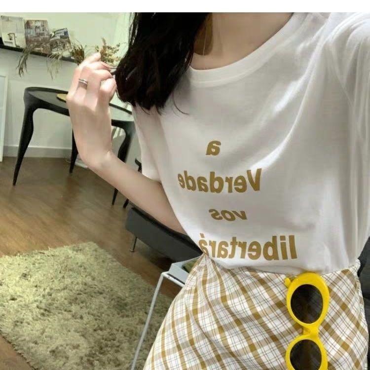 Set Áo Thun Ngắn Tay Và Chân Váy Chữ A Dáng Rộng Phong Cách Hàn Quốc Mới Cho Nữ