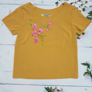 Com bo chân váy + áo kiểu cao cấp.