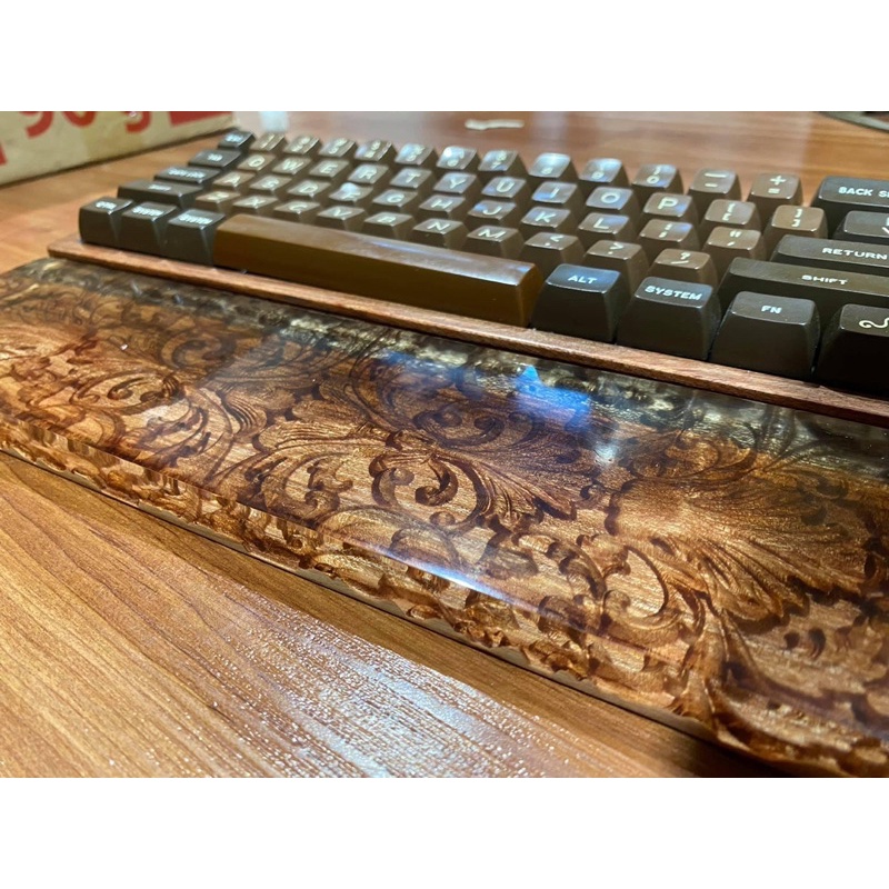 Kê Tay Resin kết hợp Gỗ.