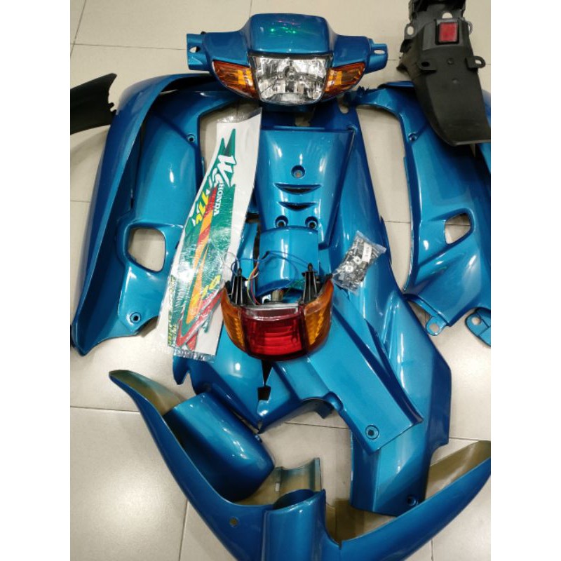 Dàn áo wave 110 da ngọc mới tặng kèm choá đèn ,xi nhanh ,đèn lái ốc và tem như hình xe😍