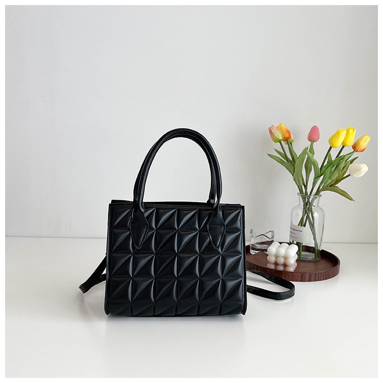 Túi Đeo Vai Hình Vuông Cỡ Lớn In Nổi Họa Tiết Kẻ Sọc Kiểu Hàn Quốc Thời Trang Mùa Xuân 2022