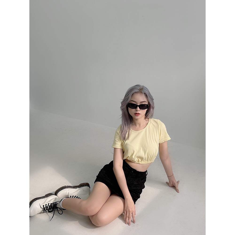 Áo croptop thun bo eo vàng Julie BLMDE