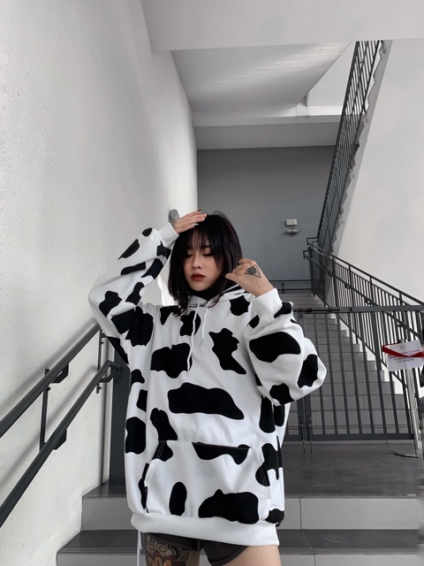 Áo hoodie bò sữa | BigBuy360 - bigbuy360.vn