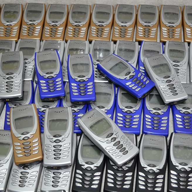 Điện thoại nokia cổ 8250 Chính Hãng Bảo Hành 12 Tháng Pin Sài 2-3 Ngày