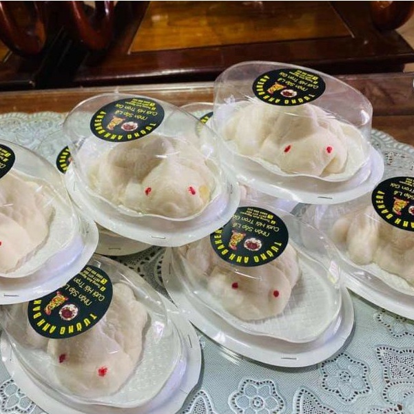 Hộp Oval Đế Trắng Đựng Bánh Trung Thu Heo, Bánh Bao Mini