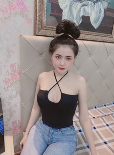 Áo body hở ngực chéo dây cổ