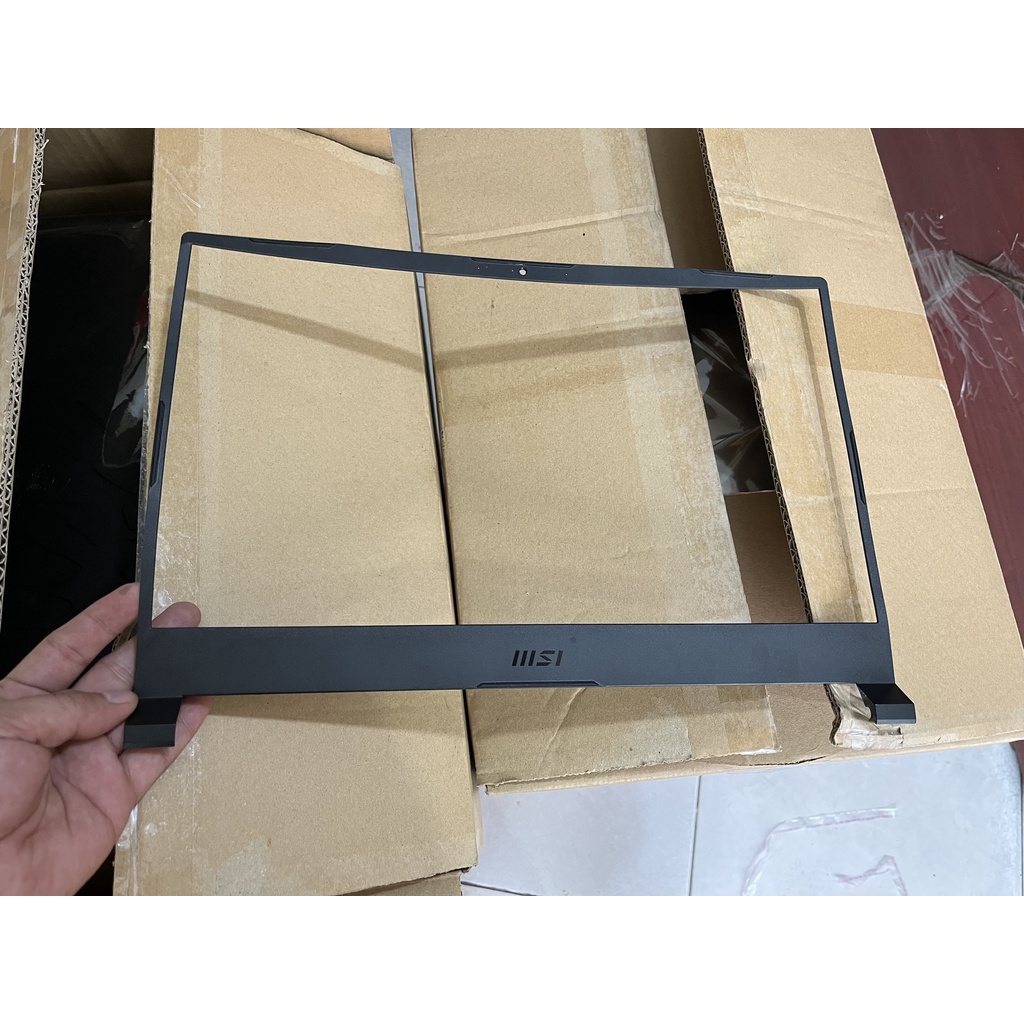 Vỏ MSI Gaming Bravo 15 B5DD Chinh Hãng