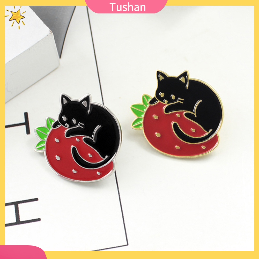 Ghim Cài Áo Hình Mèo Và Dâu Tây Đáng Yêu Cho Nữ