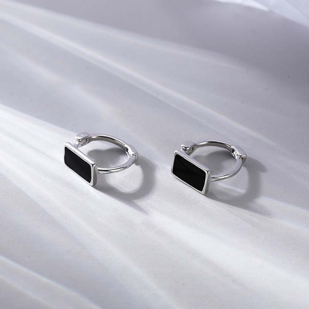 Khuyên Tai Hợp Kim Hình Vuông Màu Đen Phong Cách Hàn Quốc Cá Tính Cho Nữ