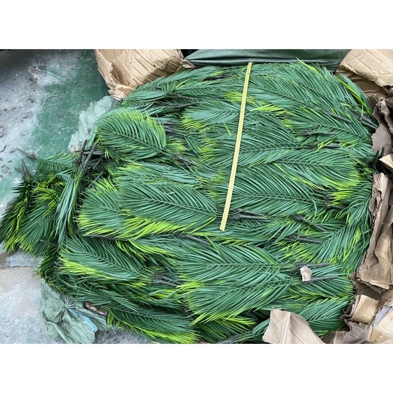 Bụi lá dừa giả cây xanh trang trí cao 50cm, 9 cành