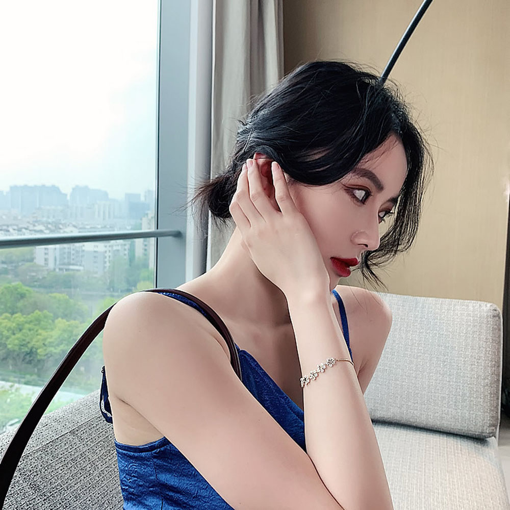 Vòng đeo tay họa tiết hoa ngôi sao thời trang thanh lịch cho nữ