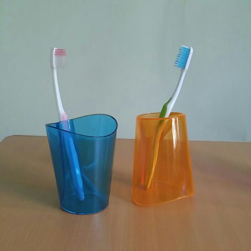 Cốc đánh răng 2in1 flipcup