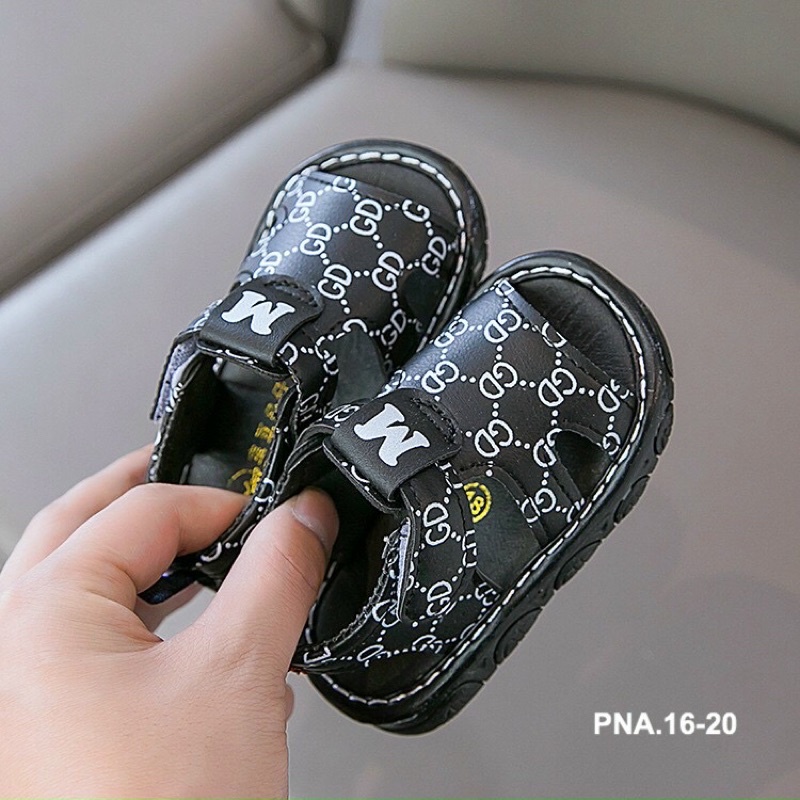 Dép tập đi siêu nhẹ quai dán chữ M có kêu chíp cho bé