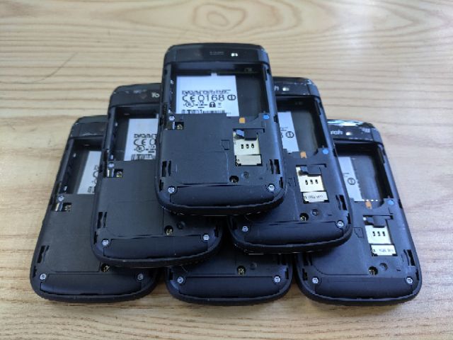 Điện Thoại lắp trượt Blackberry 9800 mới nguyên Seal