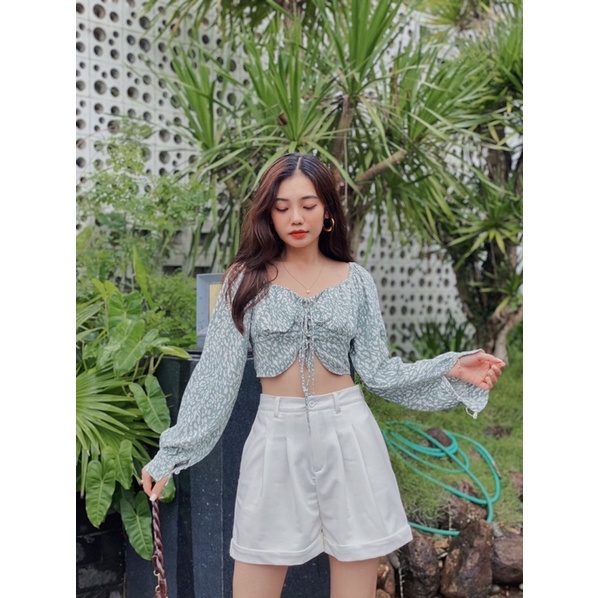 Quần đùi ngắn xếp li basic Cotton Candy Shorts Reverclothings
