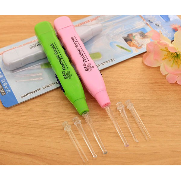 Cây lấy ráy tai có đèn led chiếu sáng